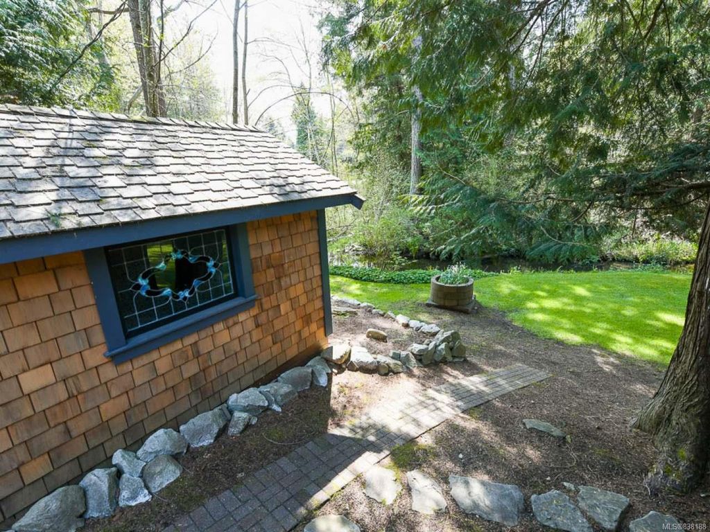 listing image 16041382824376873718