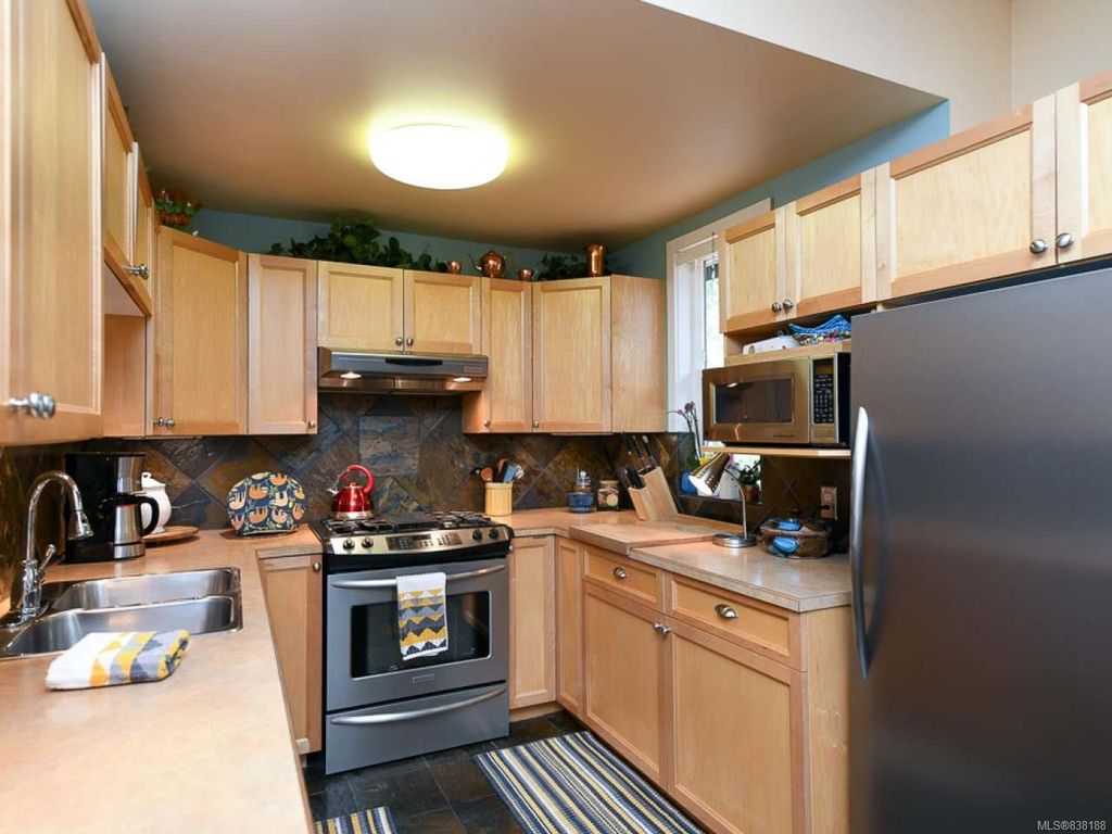 listing image 16044543994590120646