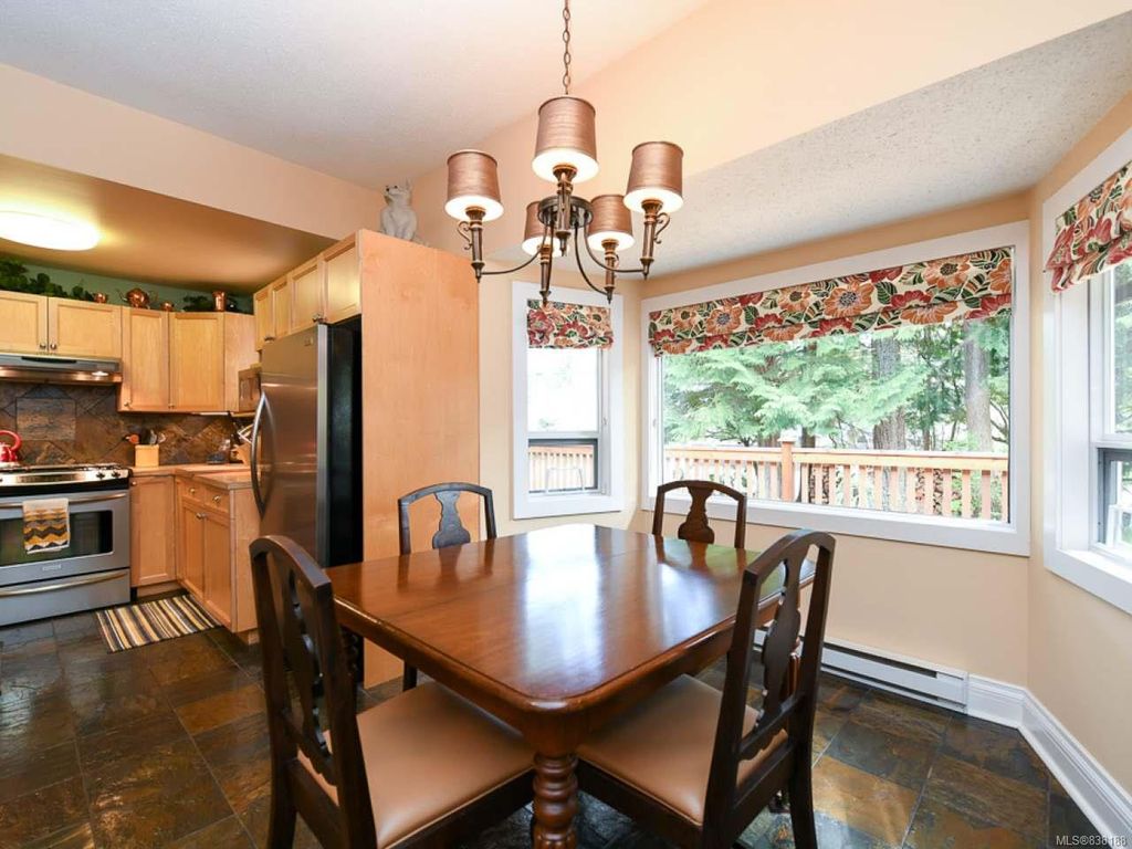 listing image 16043562644871240012