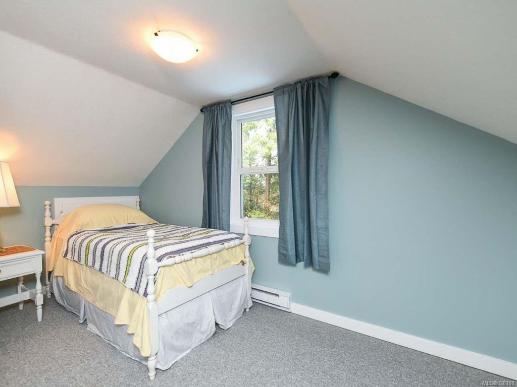 listing image 16041739825612753118