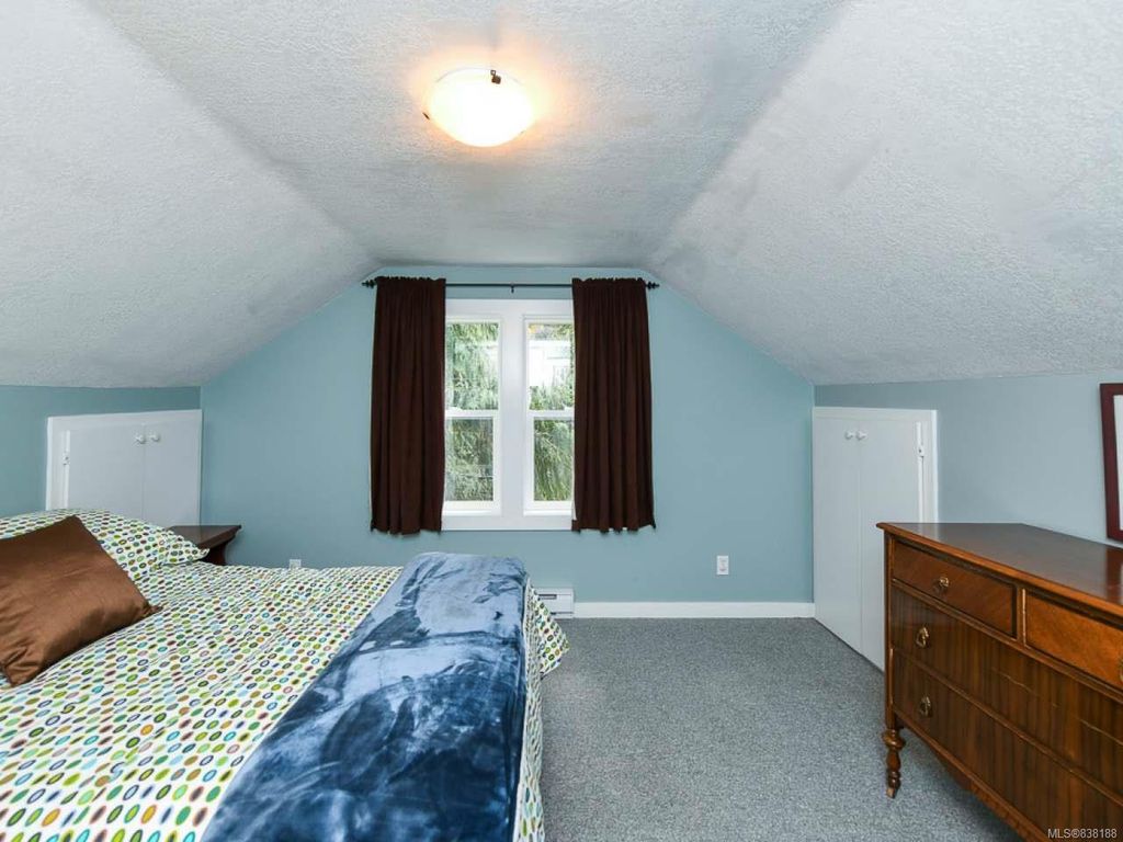 listing image 16046440921298677313