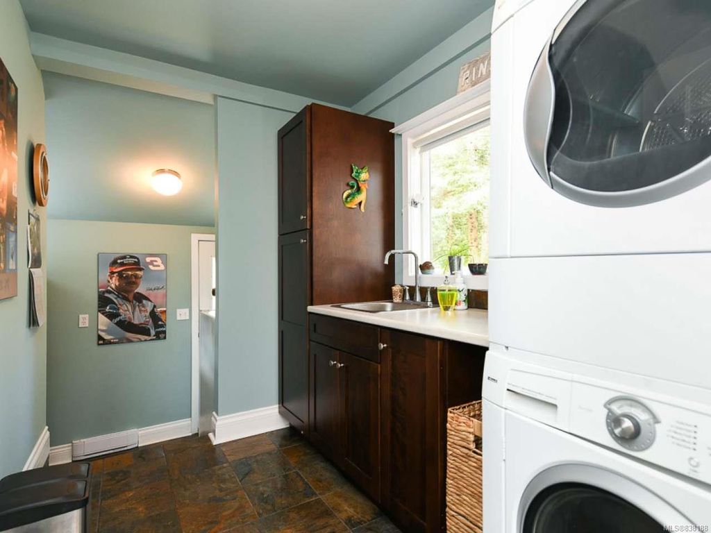 listing image 16041488831870636123