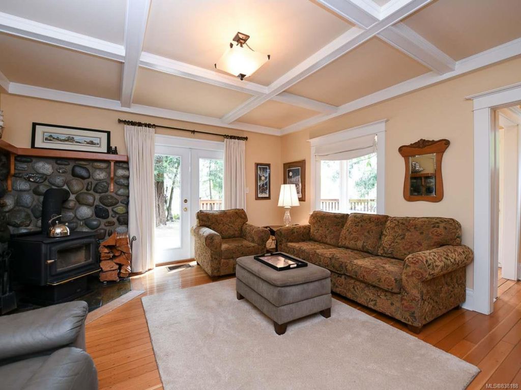 listing image 16049416939913112850