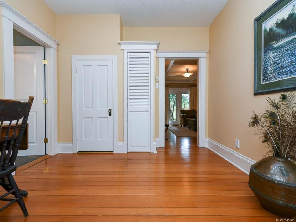 listing image 16040344999334435255