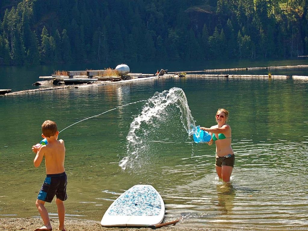 listing image 16047216295041112967