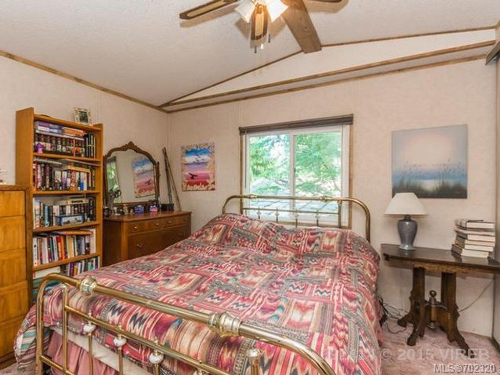 listing image 16049806277542392329