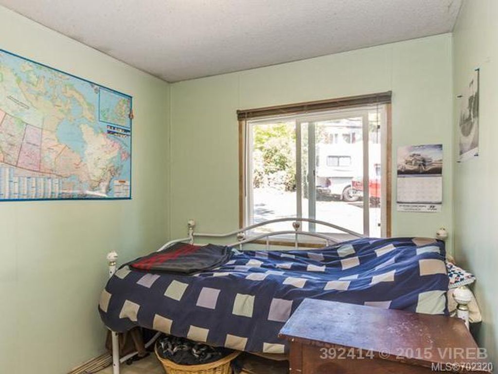 listing image 16049887808783422803