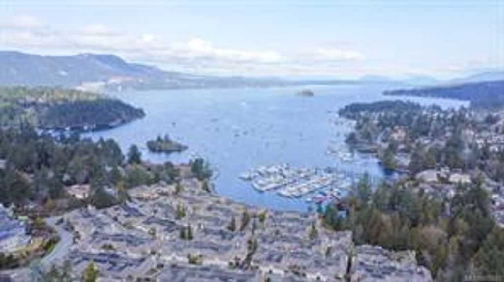 listing image 16046030461479520202