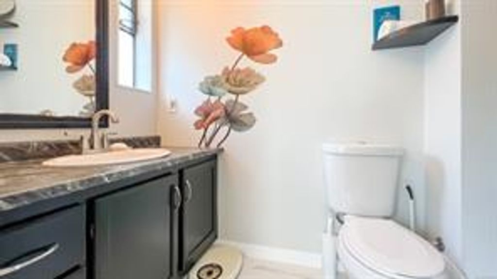 listing image 16043087371069598385