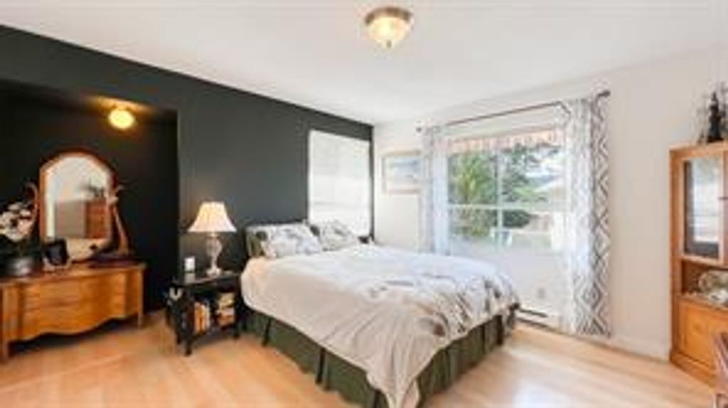 listing image 16049134065151401206