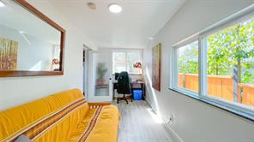 listing image 16043111687076639061