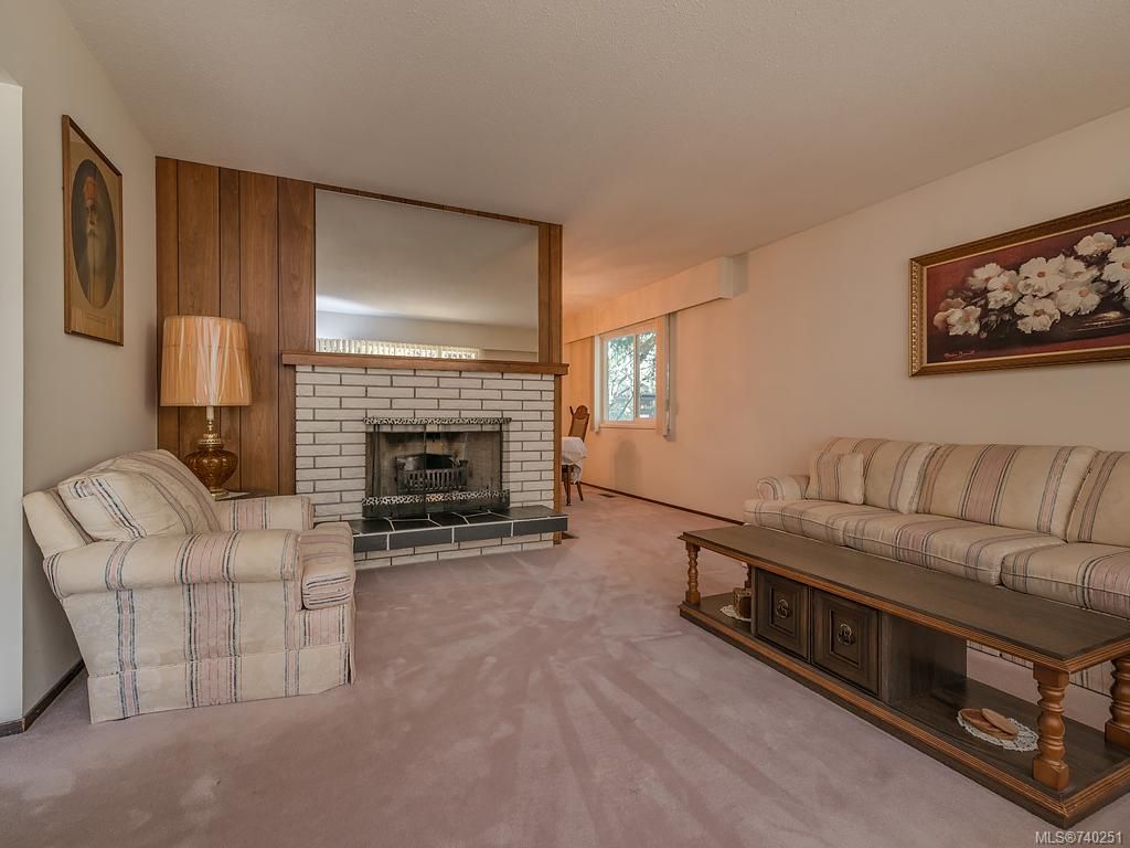 listing image 16041821650330408021