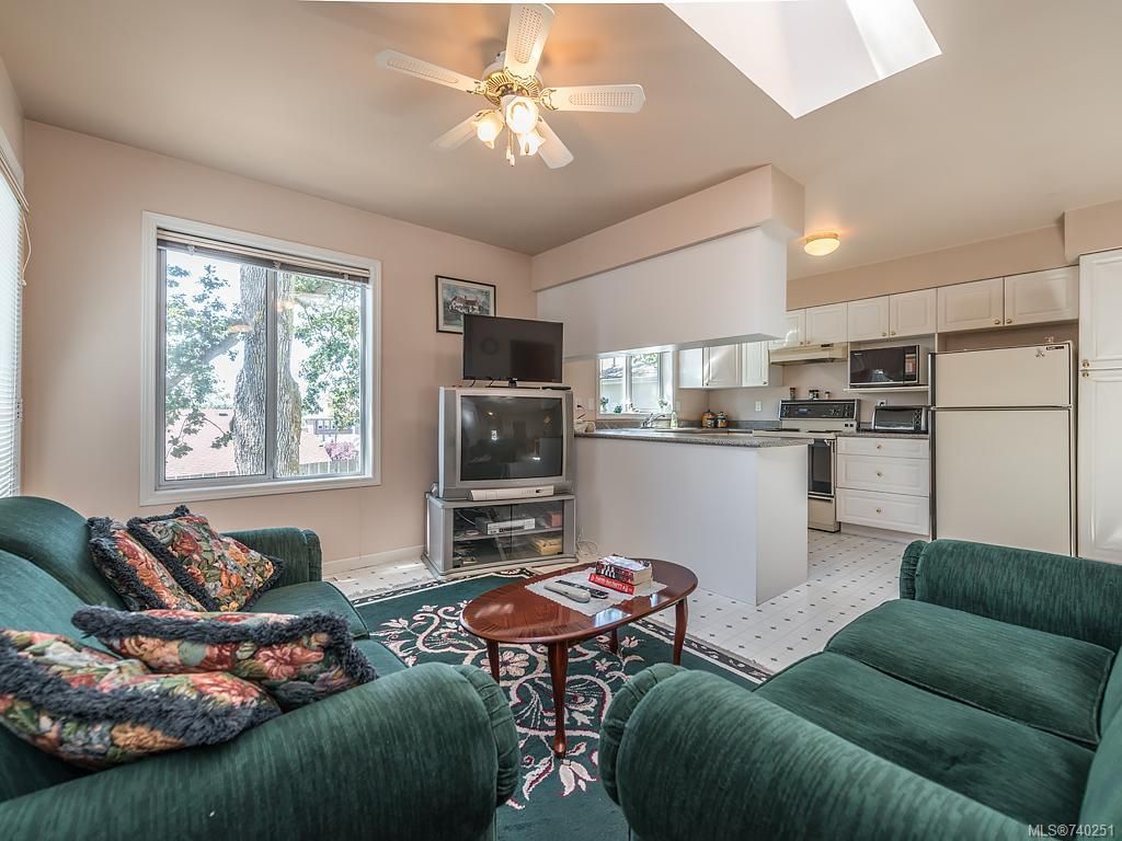 listing image 16049058968395834157