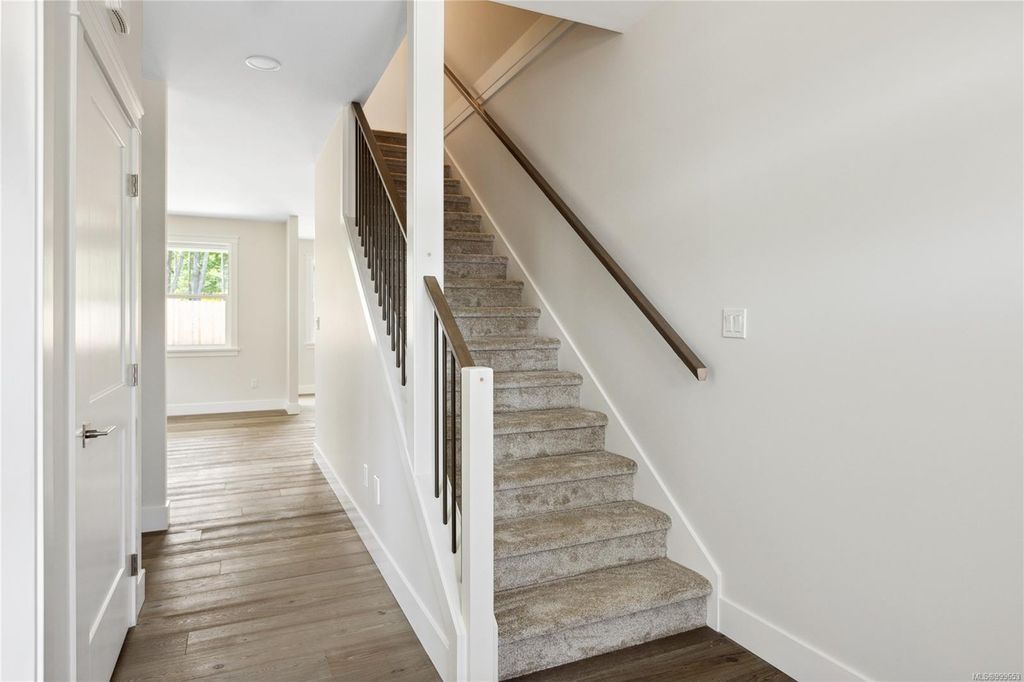 listing image 16045073265114305516