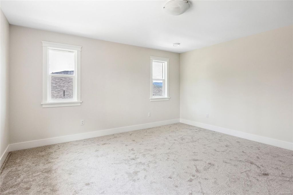 listing image 16044820221589343678