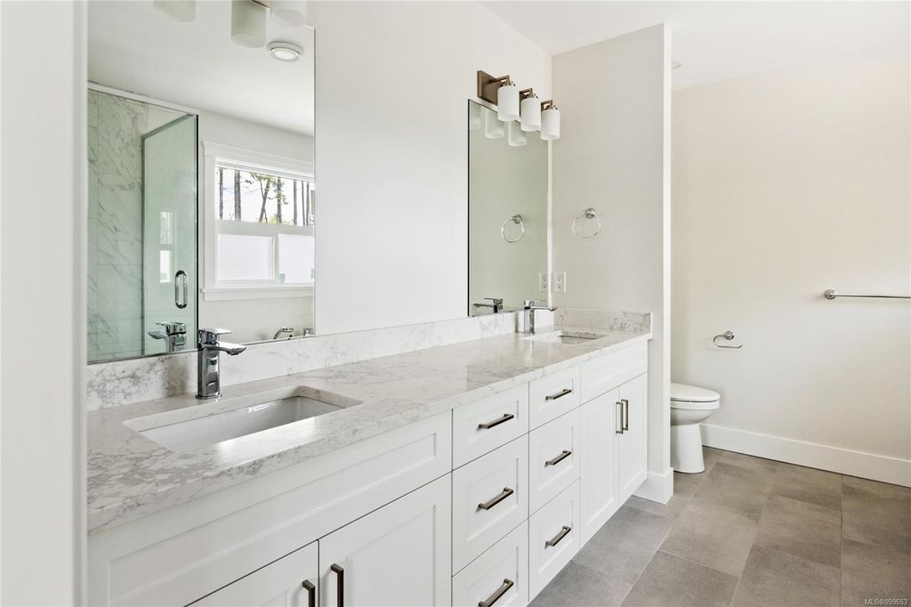 listing image 16045131861342509740