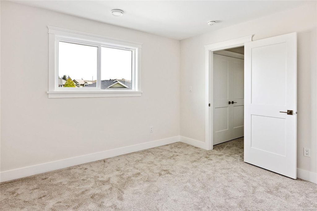 listing image 16047926741084817856