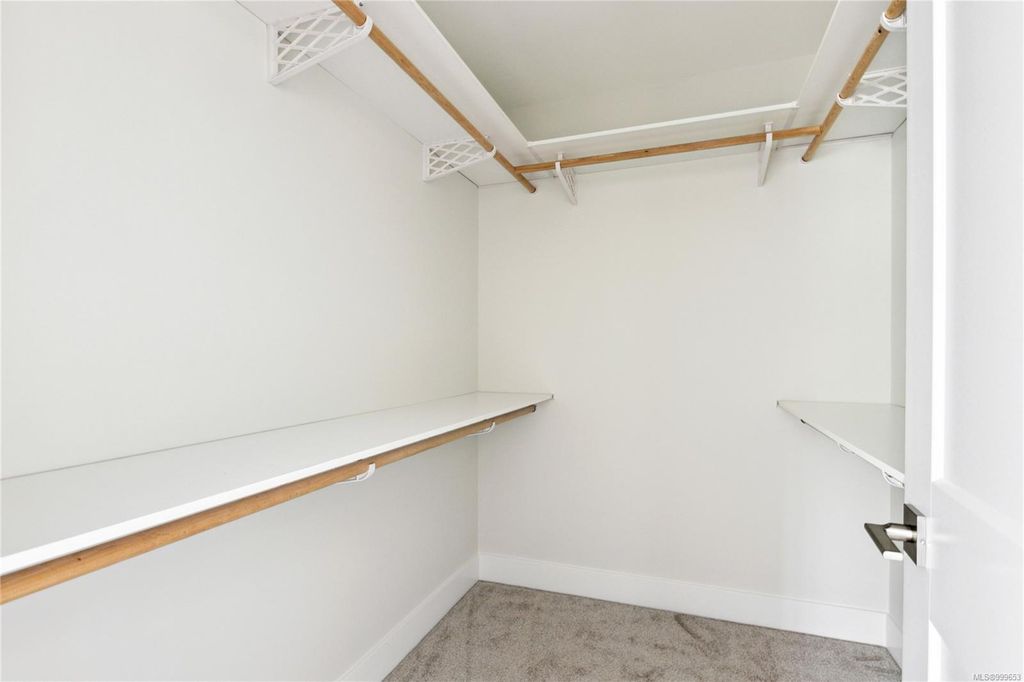 listing image 16040575237587032010