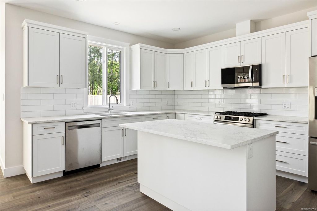 listing image 16040925773238340155