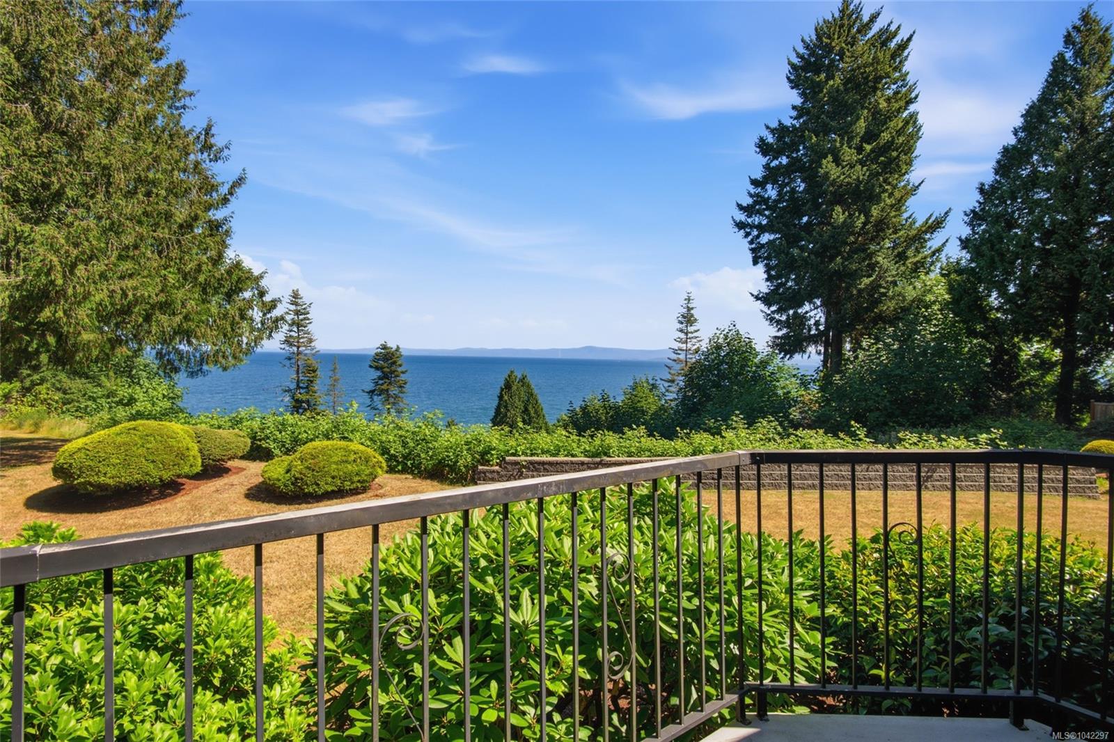 5071 Island Hwy W