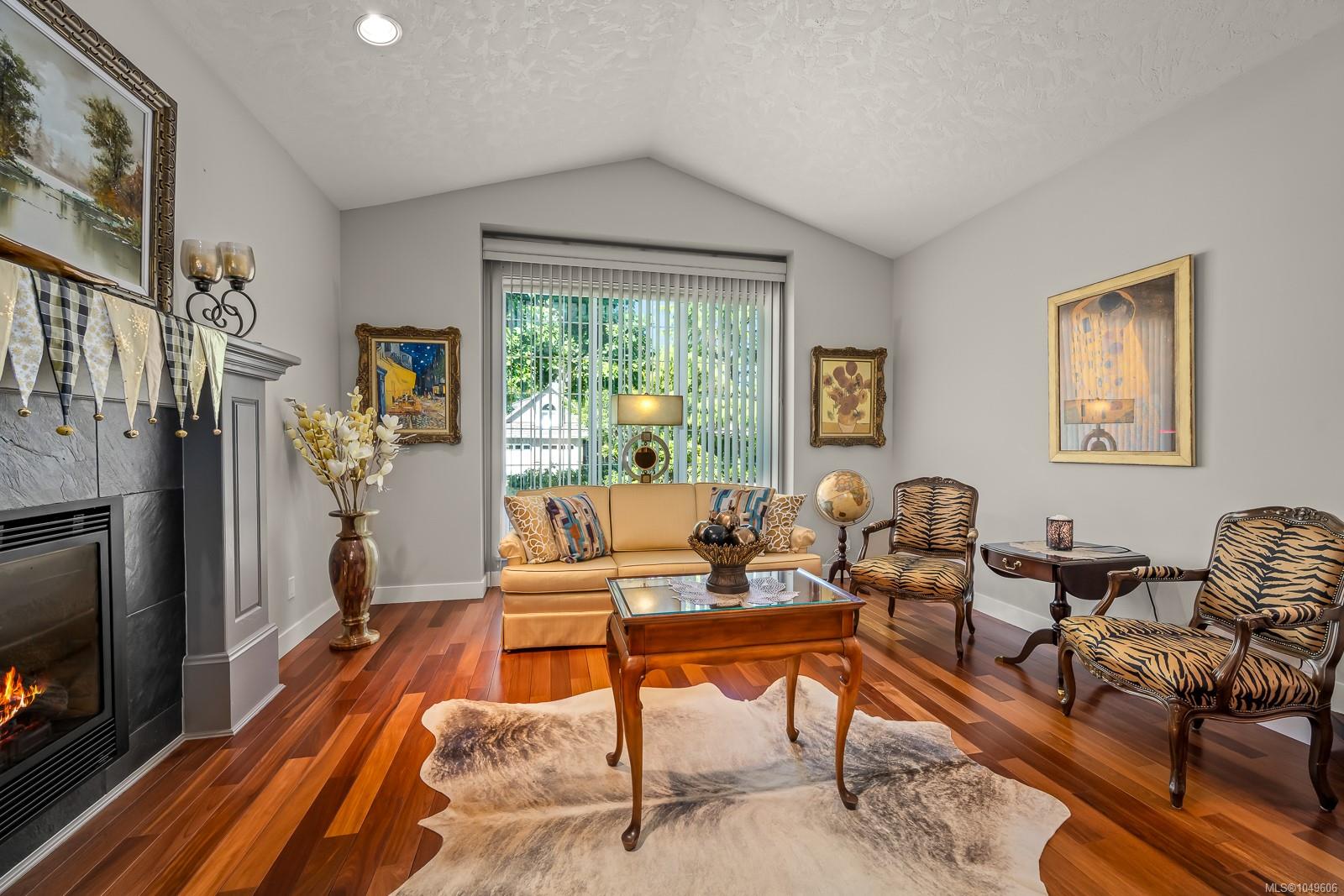 920 Eastwicke Cres