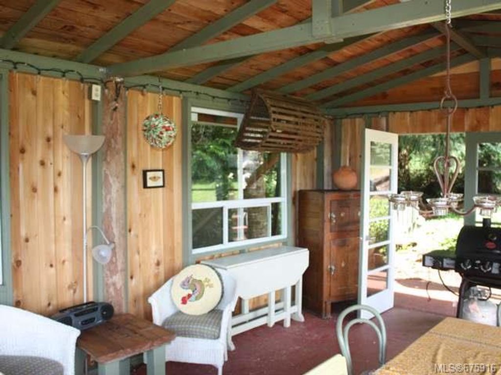 listing image 16049793739565268624