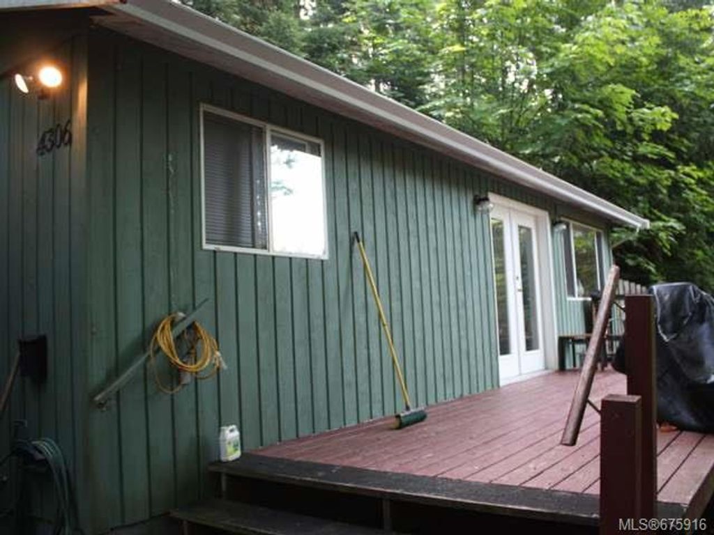 listing image 16041802002217448212