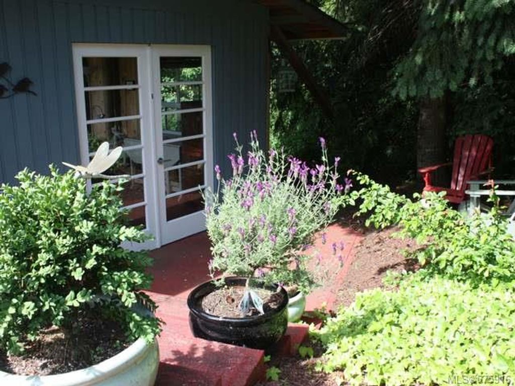listing image 16047070033470934490