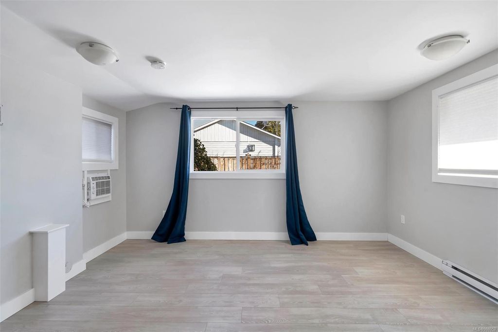 listing image 16046683594101743904