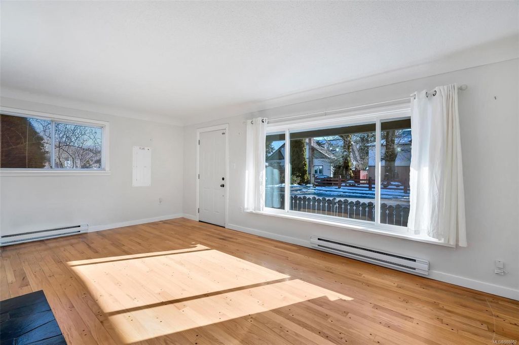 listing image 16041471562432249545