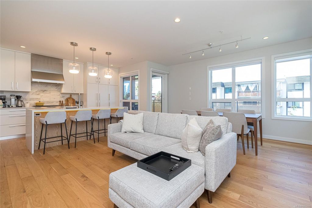 listing image 16040529916099014747