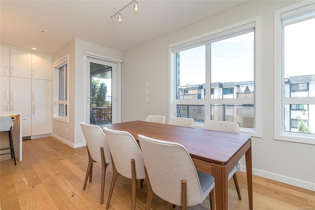 listing image 16046586327031149583
