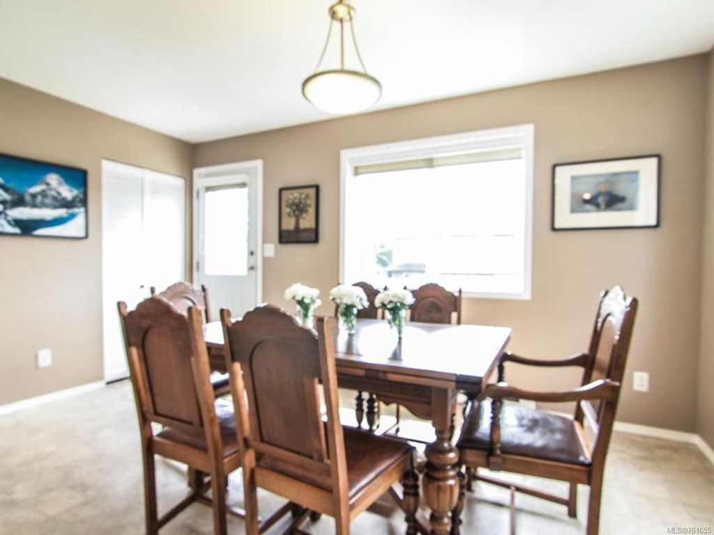 listing image 16044977303142797435