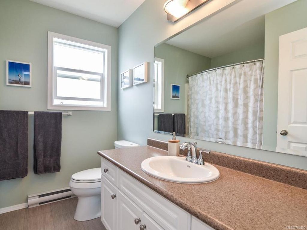 listing image 16044219447744859736