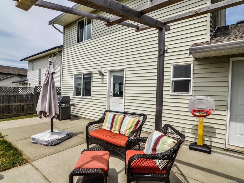 listing image 16044488294995769670