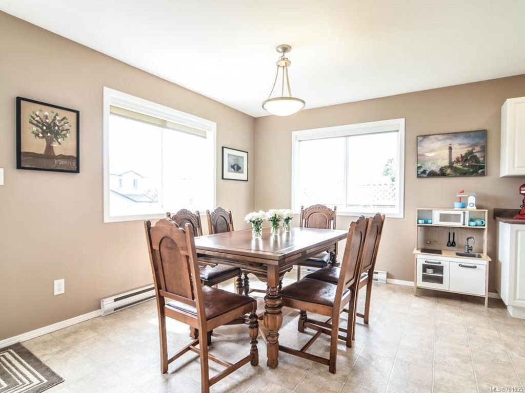 listing image 16040156040270668306