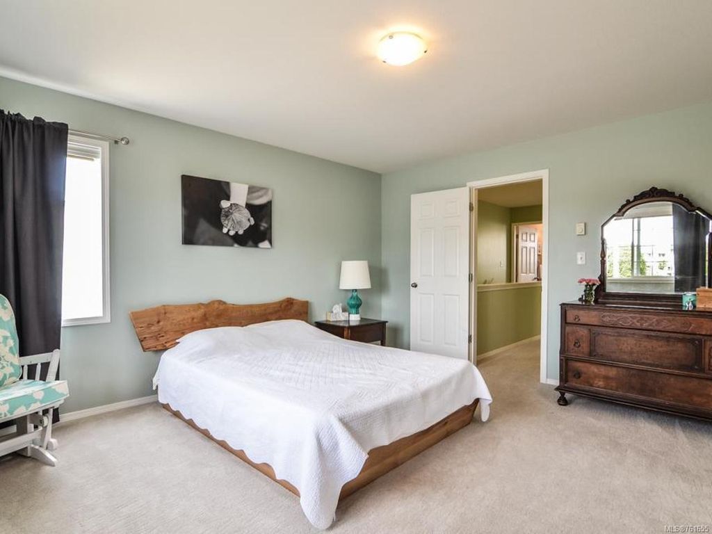 listing image 16046401086115252783