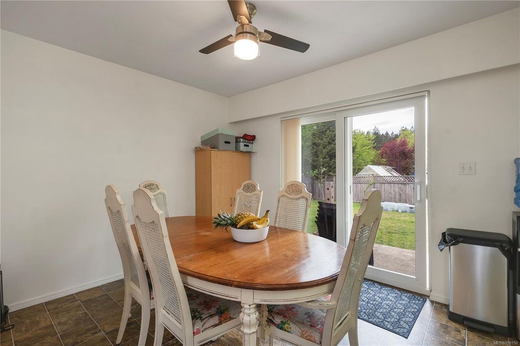 listing image 16043323275199400694