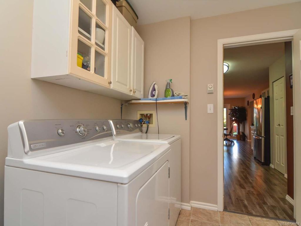 listing image 16044573638705912181