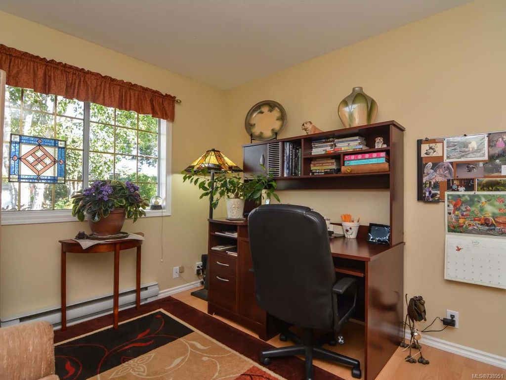 listing image 16047381798938498701