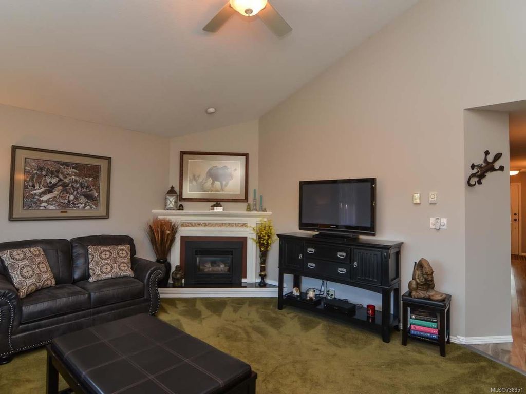 listing image 16047486834487036845
