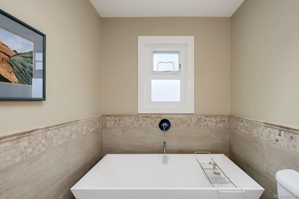 listing image 16045779865384324647