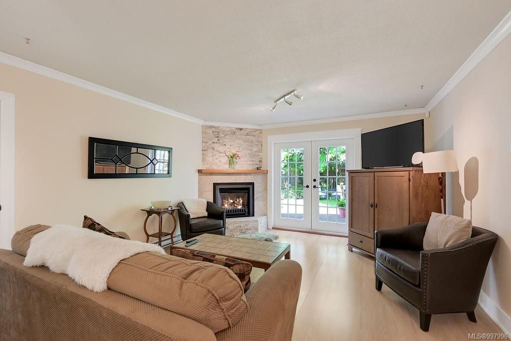 listing image 16049161317945104084