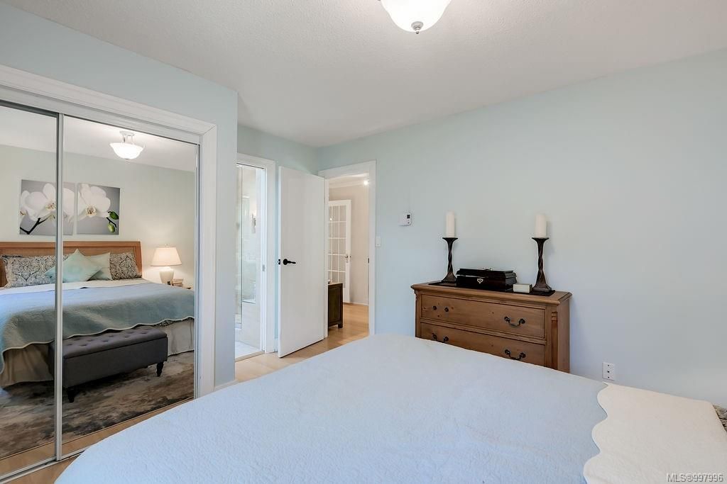 listing image 16045018906512120085