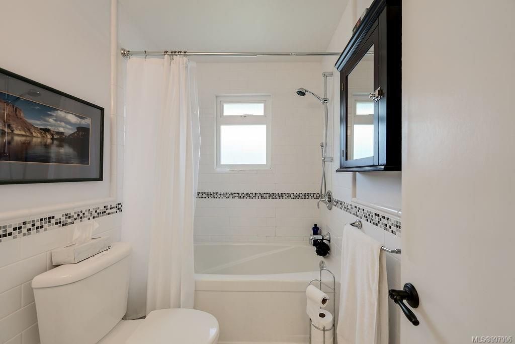 listing image 16044291075685559364