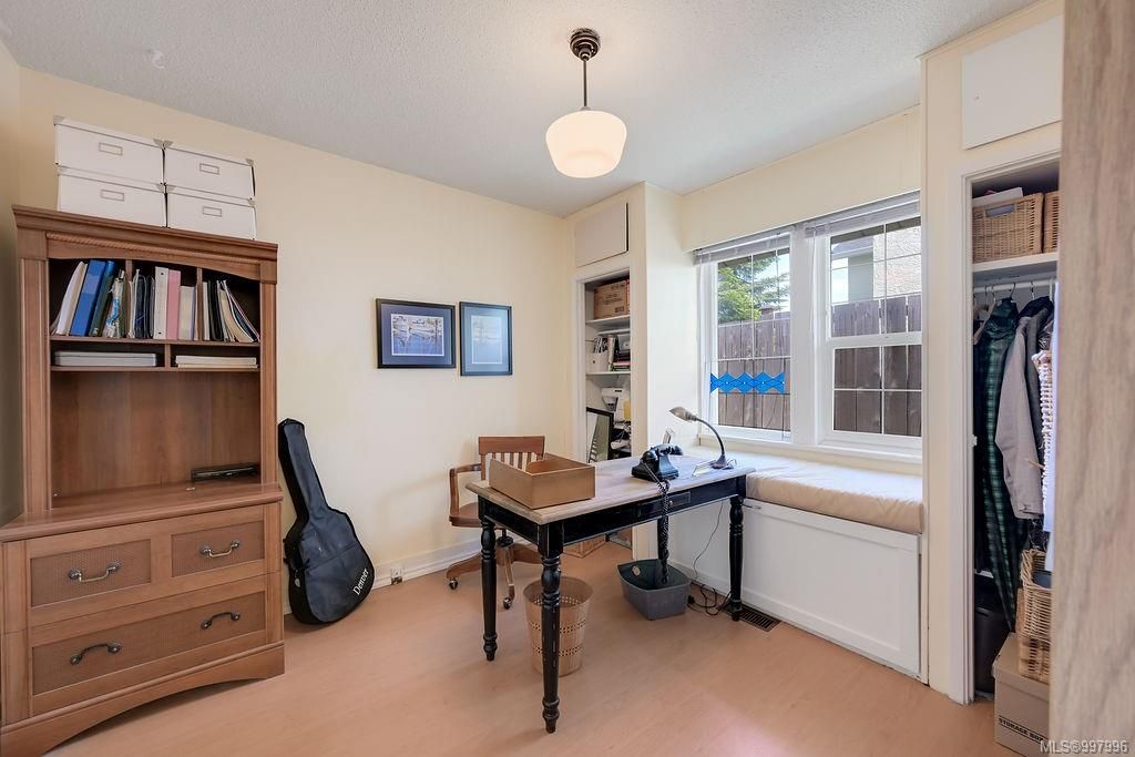 listing image 16044300287141291720