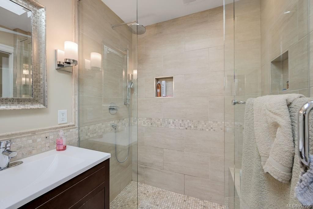 listing image 16049148403946700913