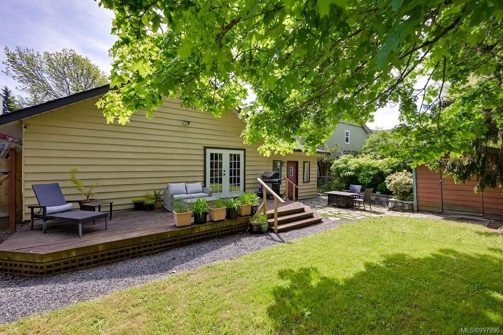 listing image 16048504704364717824