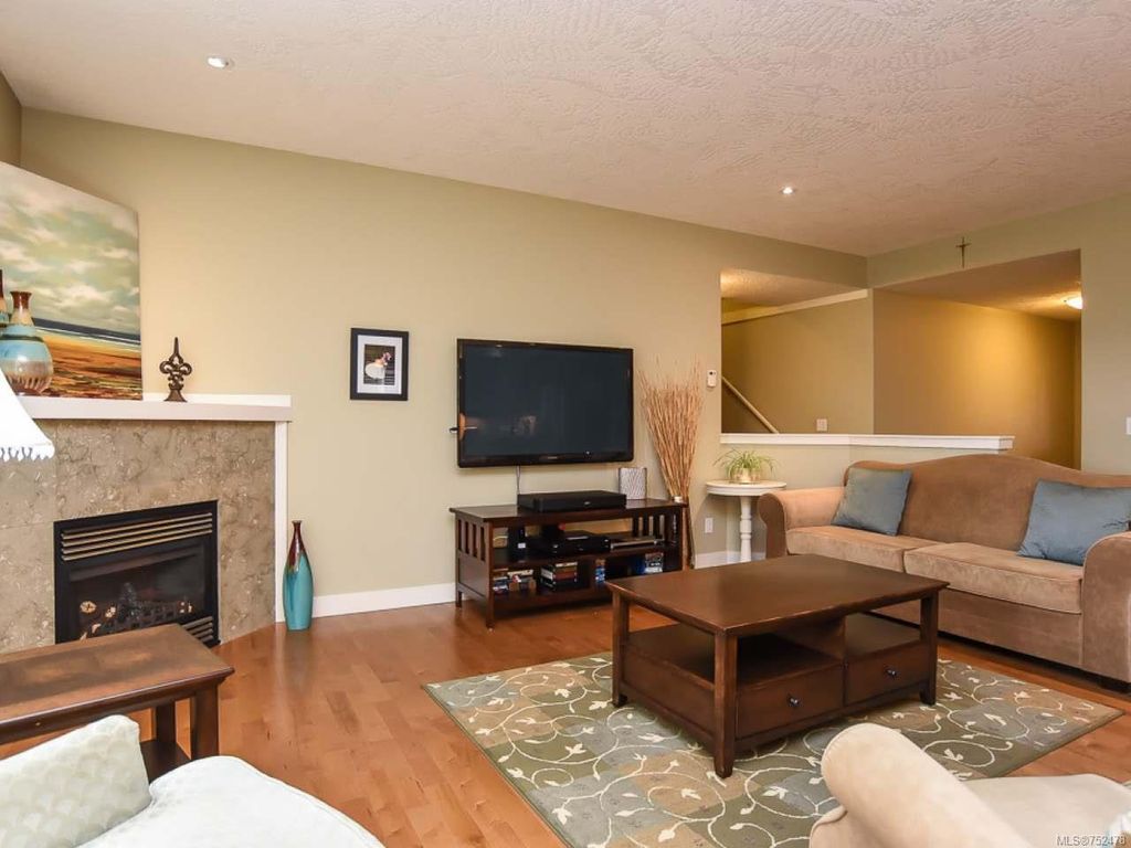 listing image 16041556107491421598