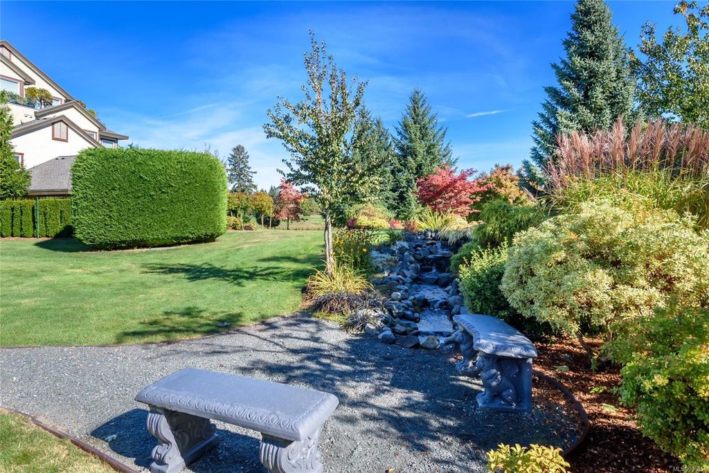 listing image 16047889172337182802